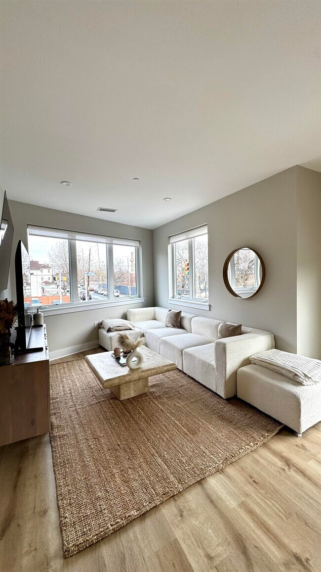 Foto del edificio - 203-205 Randolph Ave Unit# 101