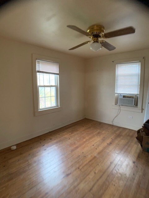 Building Photo - 1524 SW Binkley St