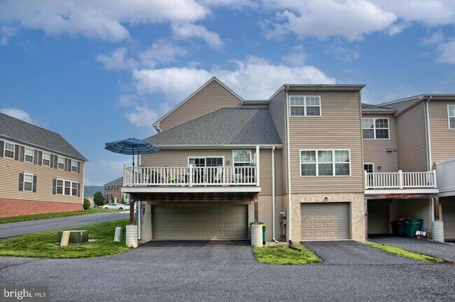 Foto del edificio - 4755 Laurel Valley Ln