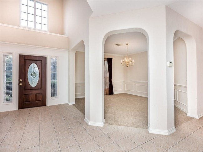 Building Photo - 429 Forest Ridge Dr