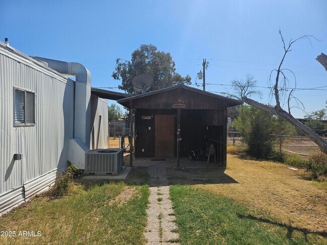 Foto del edificio - 26841 W Desert Crest St