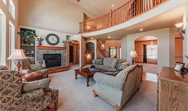 Foto del edificio - 1630 Oakmont Dr