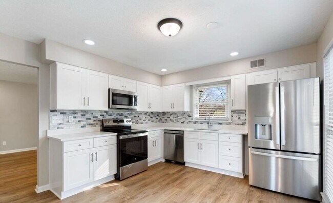 Foto del edificio - Stone Bluff Rd.