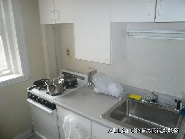 Foto del edificio - 1185 Commonwealth Avenue