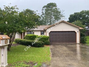 Building Photo - 520 Kumquat Ave