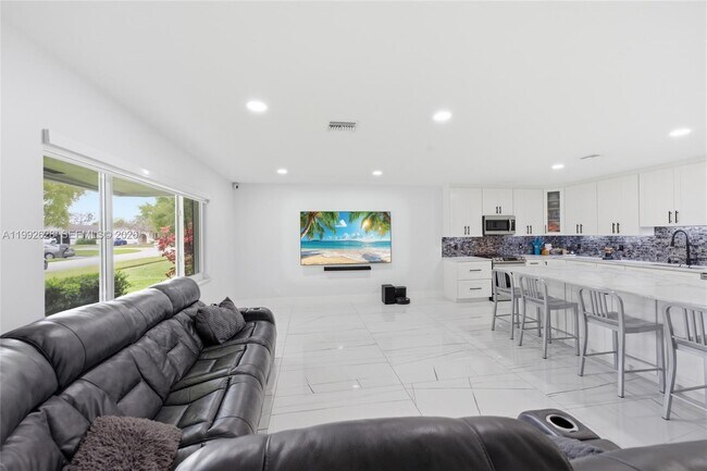 Foto del edificio - 12002 NW 27th Dr