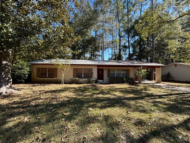 Building Photo - Sub-Lease 3/2 in Northwood