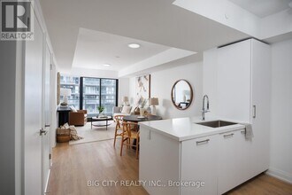 Building Photo - 36 Brentcliffe Rd