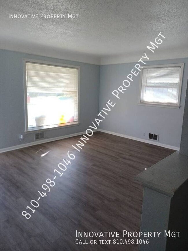 Foto del edificio - 2002 Santa Barbara Dr