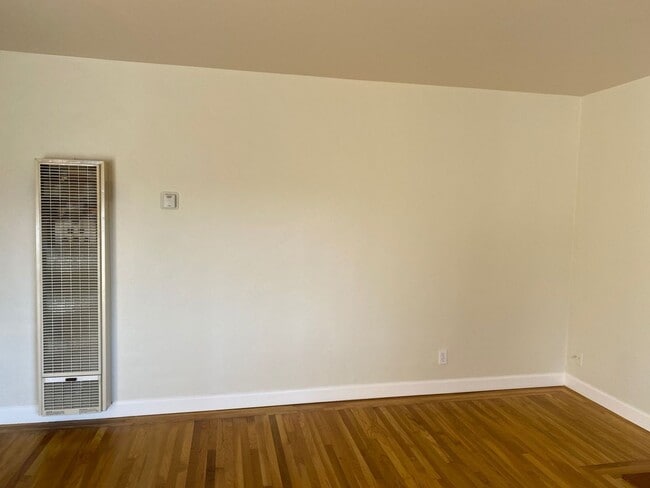Foto del edificio - G2 | 2603-2607 Jefferson Avenue