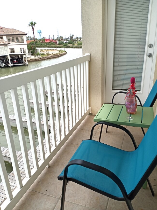 Building Photo - 1506 TX-100