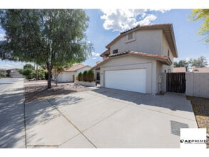 Building Photo - 11121 W Sunflower Pl