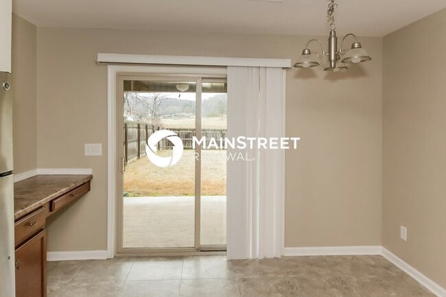 Building Photo - 4 Bedroom Pet-Friendly Home in Odenville, AL with Main Street Renewal