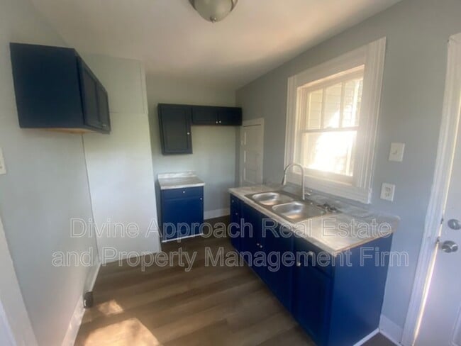Building Photo - 5517 Sugar Ray Dr