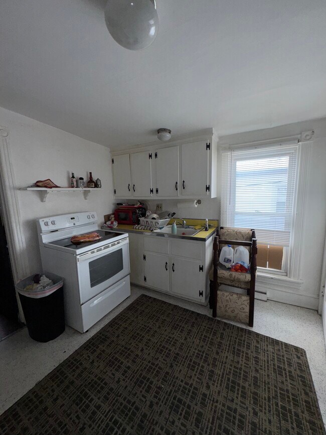 Foto del edificio - 112 Webster Ave