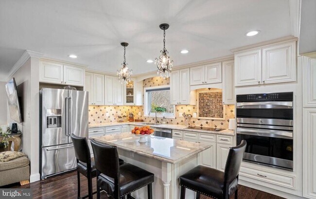 Foto del edificio - 11611 Vale Rd