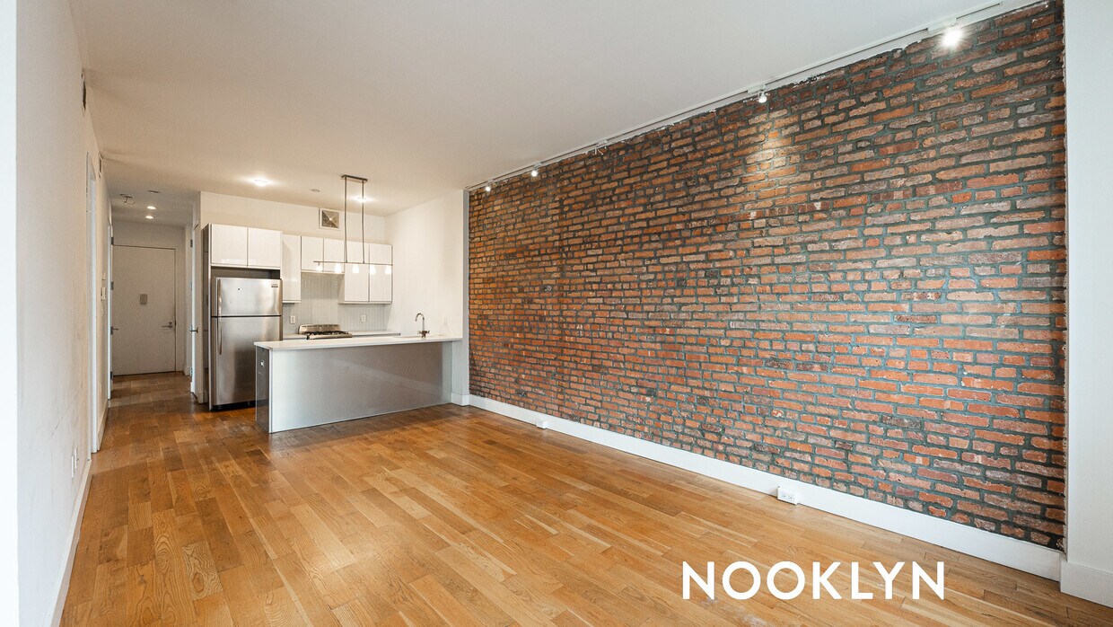 Foto principal - 544 Throop Ave