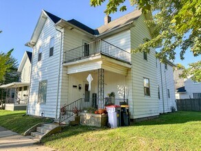 Building Photo - 1449 Quarry Ave NW