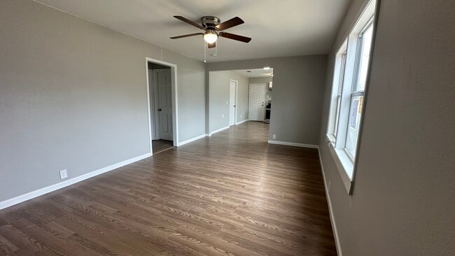 Building Photo - 901 Johnson St