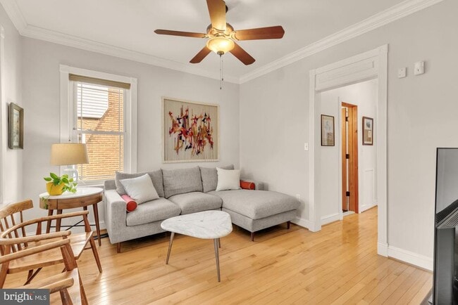 Foto del edificio - 821 Elder St NW