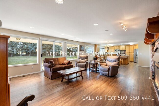 Foto del edificio - 1227 Fairway Dr NE