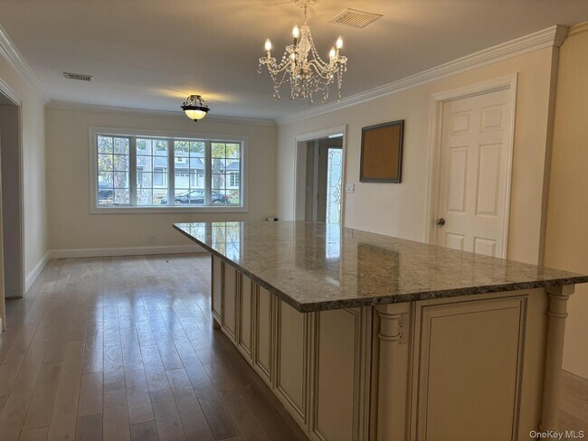 Foto del edificio - 71 Maple Ave