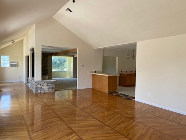 Building Photo - 745 Mc Carthy Blvd