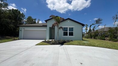 Building Photo - 1782 SW Bayshore Blvd