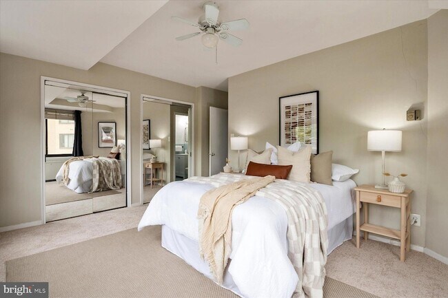 Foto del edificio - 4740 Connecticut Ave NW