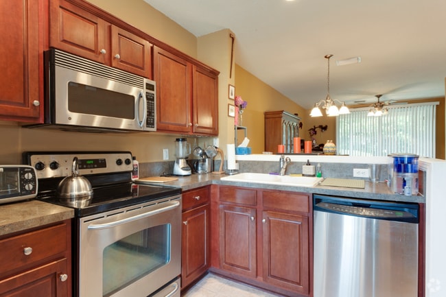 Building Photo - 8079 Summer Bay Ct