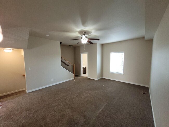 Foto del edificio - Outstanding Location with Community Pool!