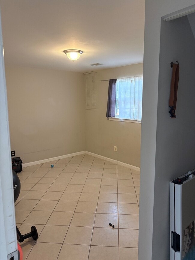 Photo - 89 Travis Ct (Gaithersburg, MD) Townhome
