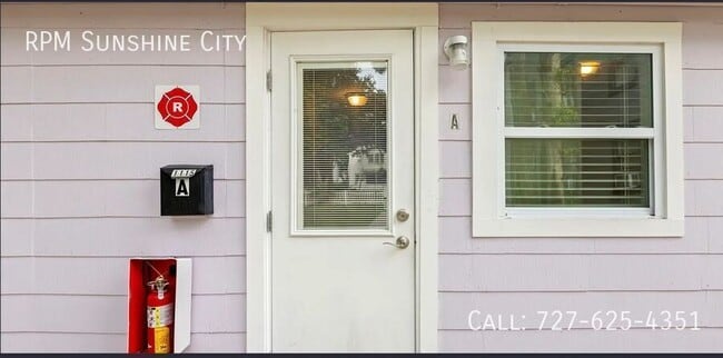 Building Photo - 1115 Highland St N