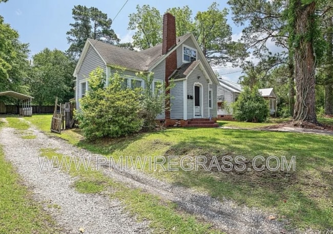 Building Photo - 503 Dusy St