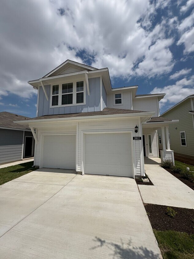 Foto principal - Brand New 4-Bedroom Home in Pflugerville –...