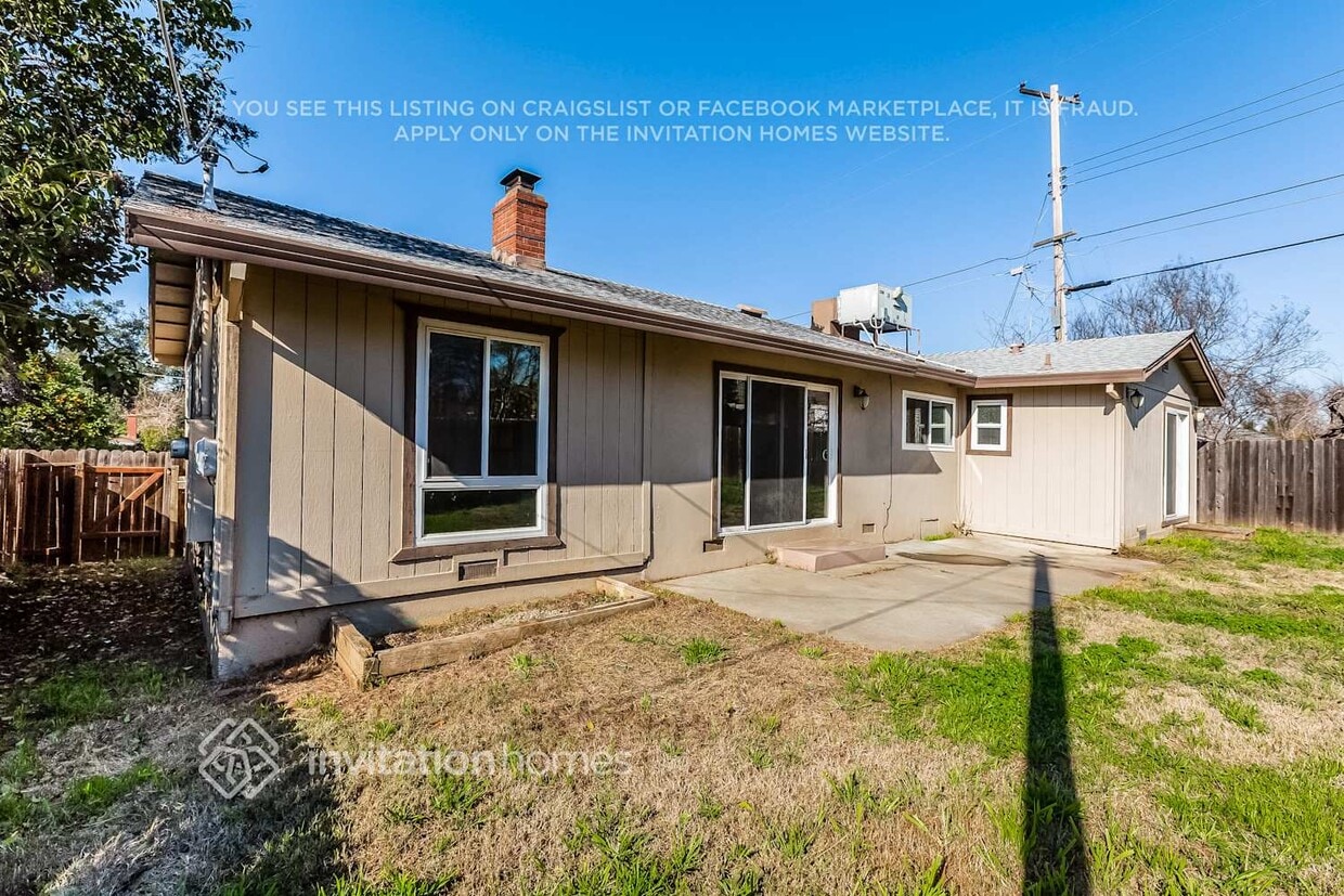 Building Photo - 10256 Octavia Way