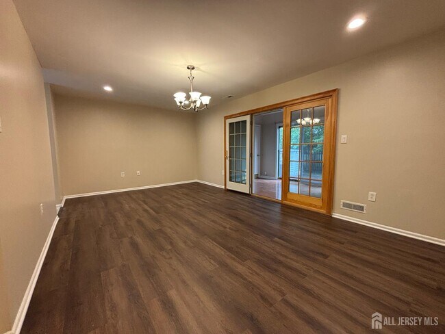 Foto del edificio - 225 Constitution Cir