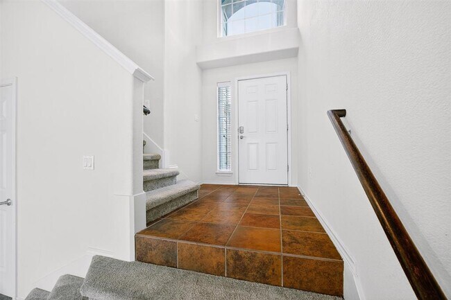 Building Photo - 2632 Century Park Blvd
