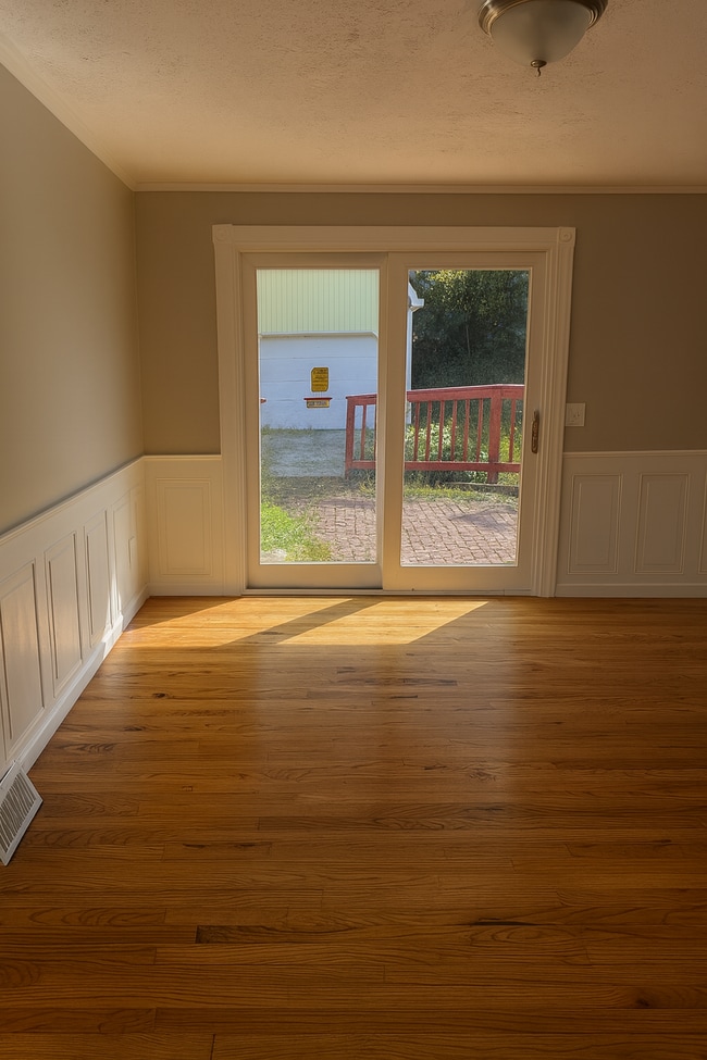 Building Photo - 11749 Arden Ave