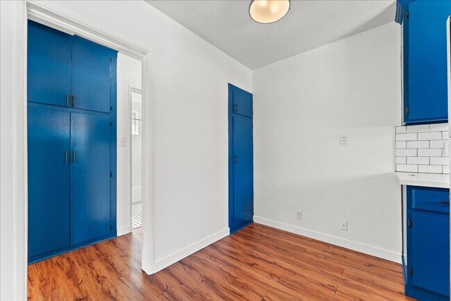 Foto del edificio - 7733 Laurel Canyon Blvd