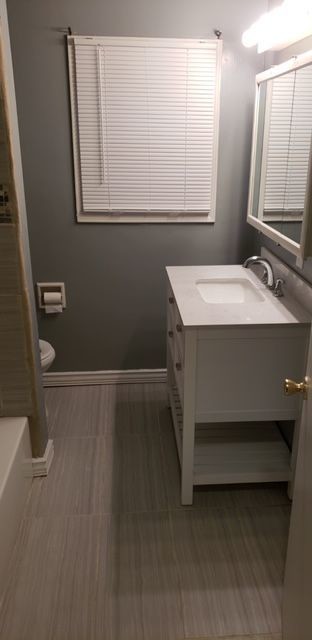 Building Photo - Newly remodeled and huge master!