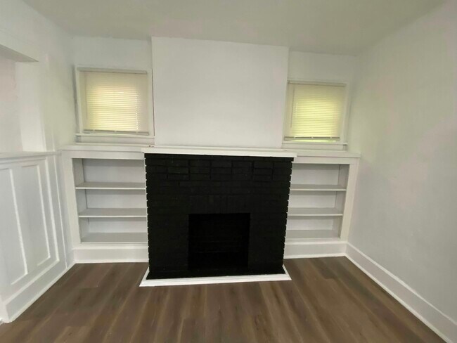 Foto del edificio - 712 Roselle Ave