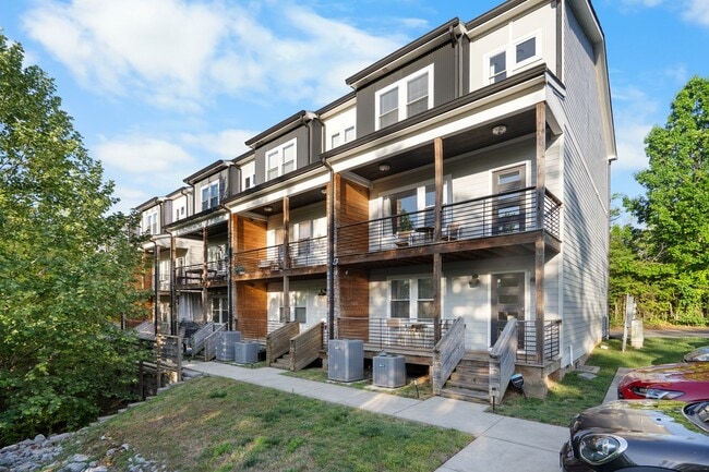 Foto del edificio - 849 Cherokee Ave