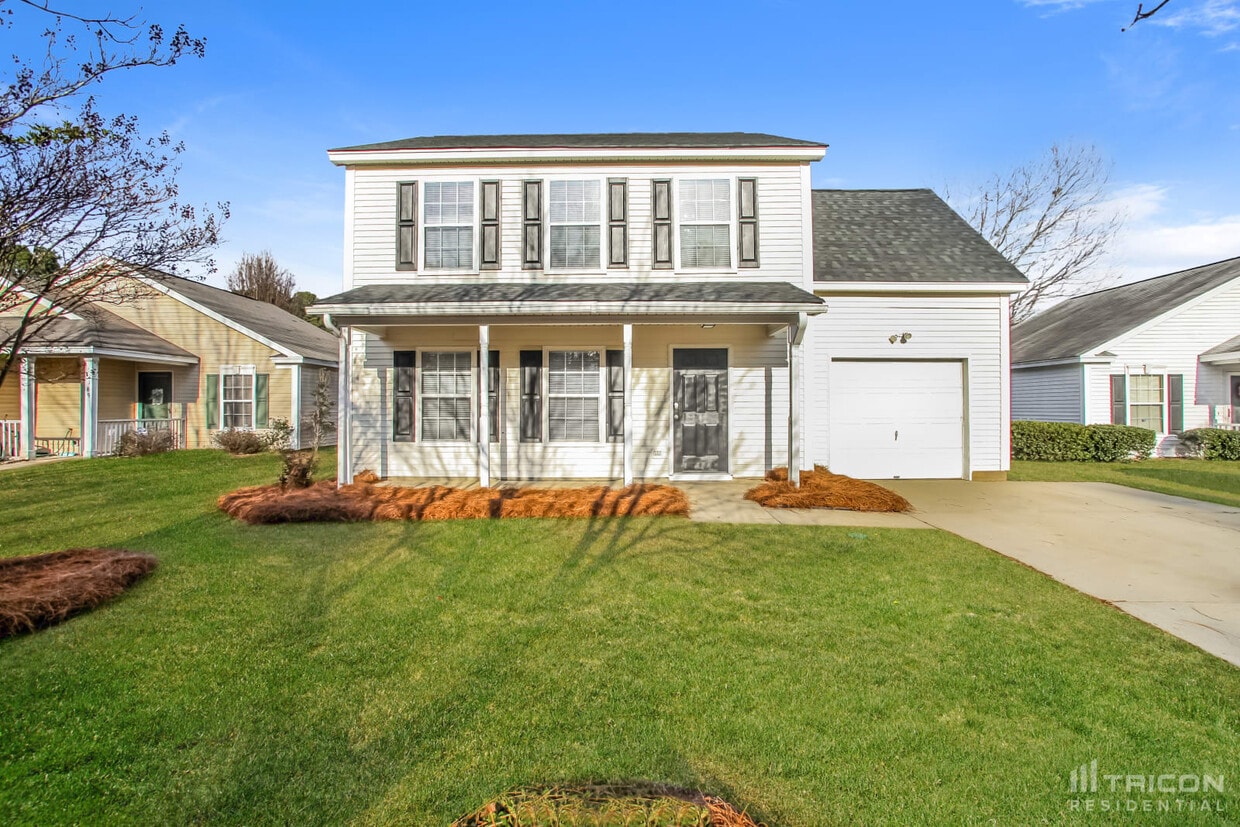 Primary Photo - 165 Springway Dr