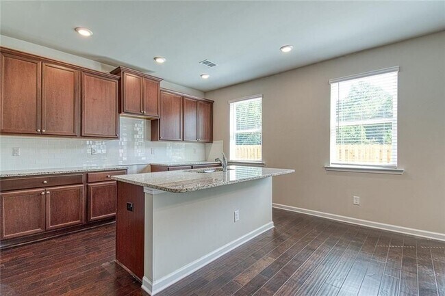 Foto del edificio - 1839 Pearson St