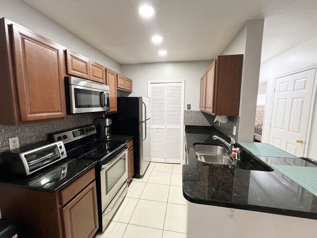 Foto del edificio - 4312 S Kirkman Rd