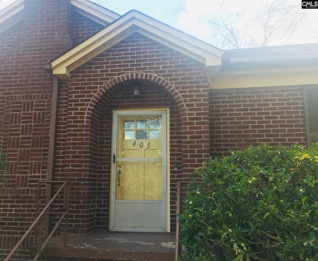 Building Photo - 405 Poplar St