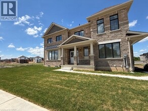 Building Photo - 40 Turnbull Dr