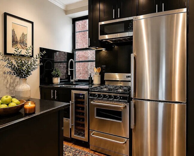 Building Photo - 438 W 52nd St
