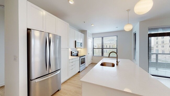 2BR, 2BA - 1,044SF - Kitchen - Vim Vigor Lofts